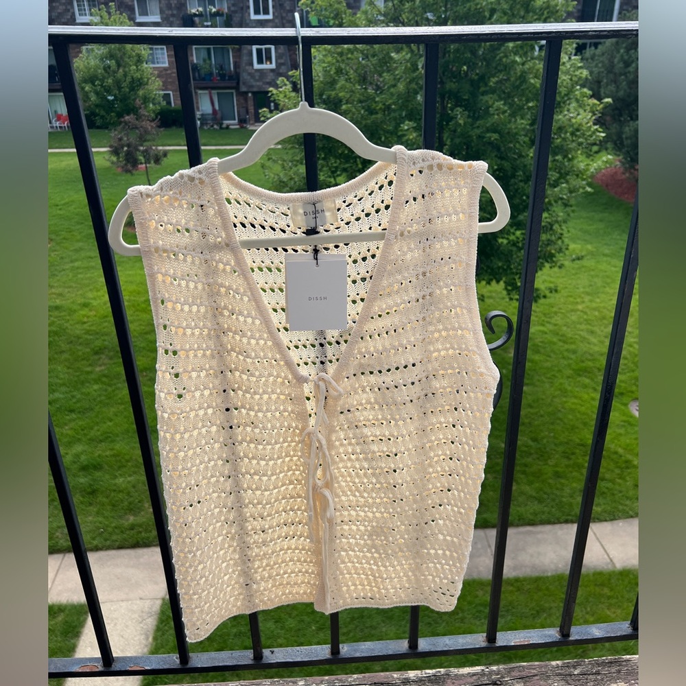 DISSH Cream Crochet Sleeveless Top